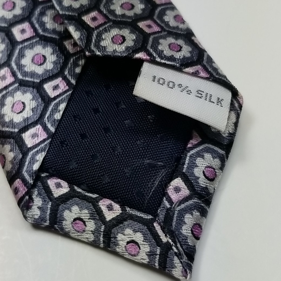 Pierre Cardin Beautiful Classic 100% Silk Tie - Picture 5 of 7
